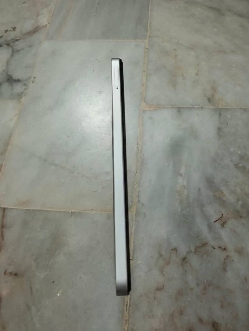 Realme C71 1