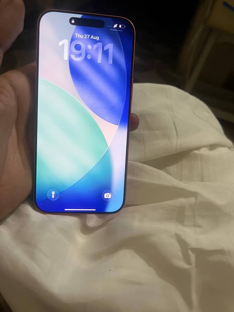 Apple iPhone 17 Pro Max 3