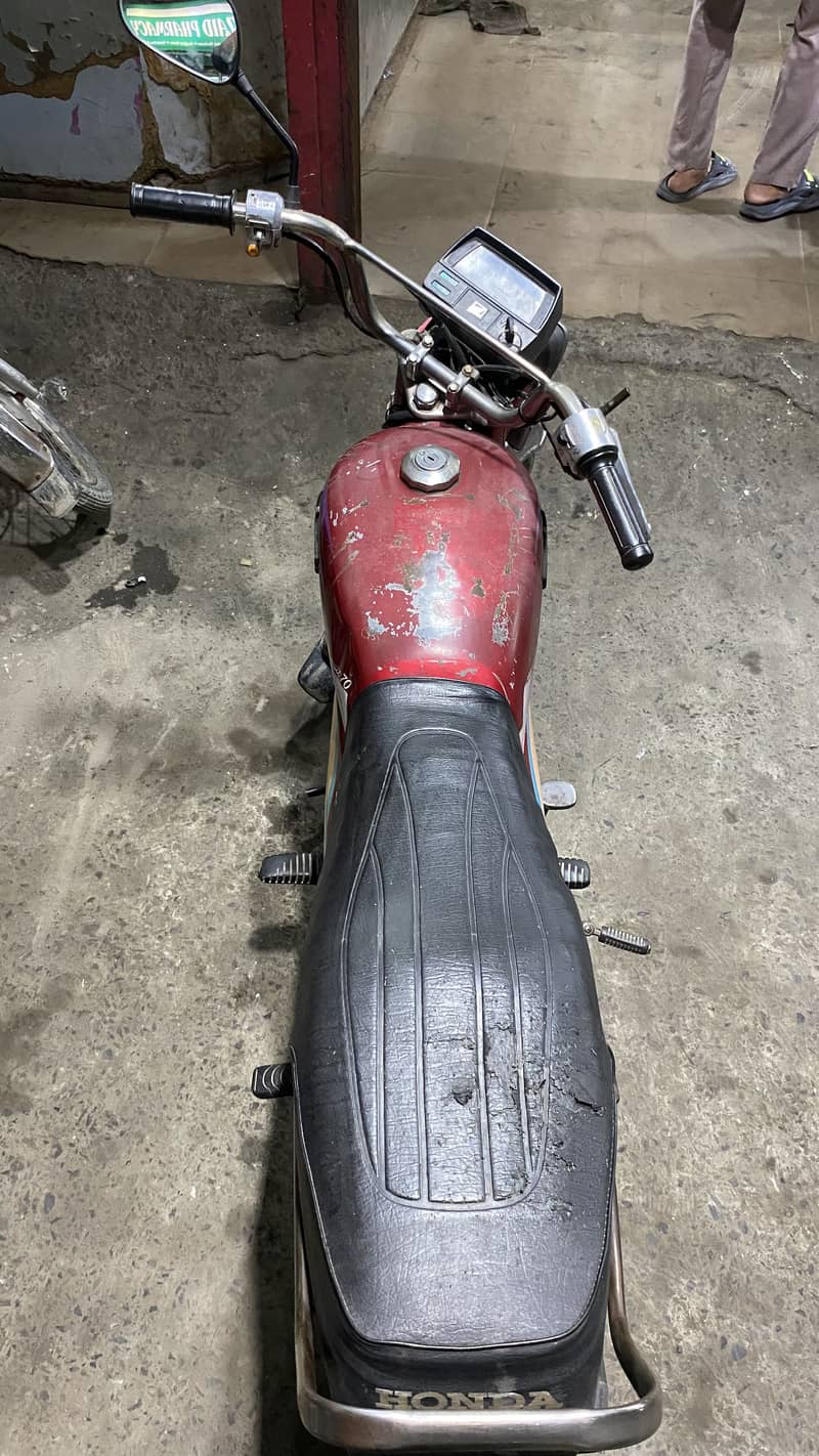 unique cd70 6