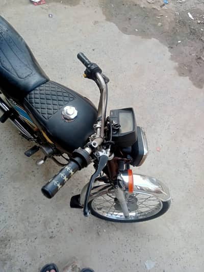 1st hand bike har cheez new whats up end call,03008930833