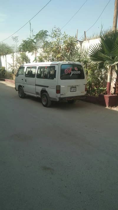 nissan urvan 93