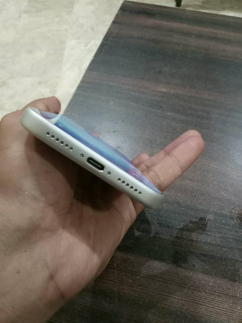 Apple iPhone 17 Pro Max 5