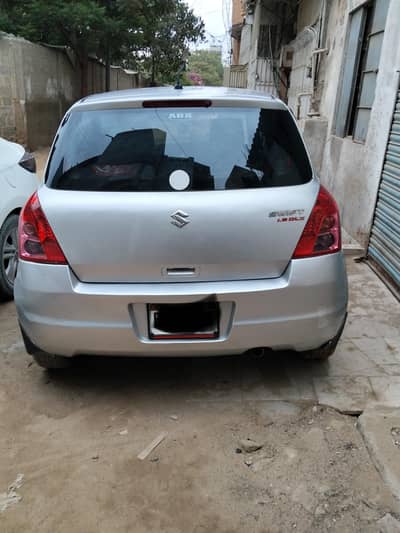 Suzuki Swift 2015
