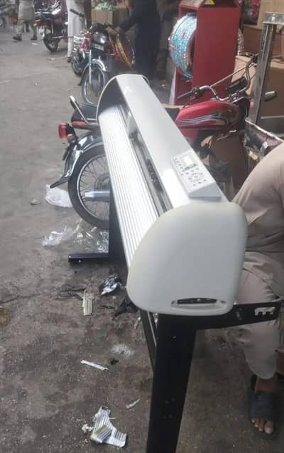 vinyl cutting plooter