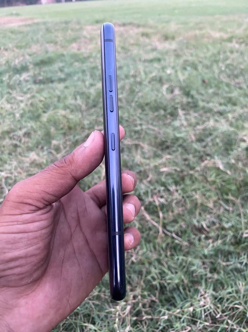 LG8xthinq 6