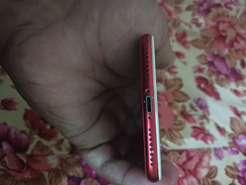 Apple iPhone 7 Plus 2