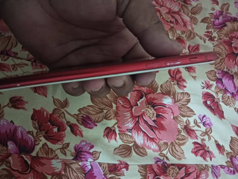 Apple iPhone 7 Plus 4