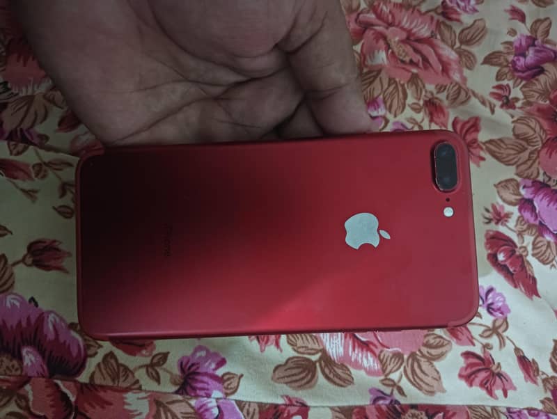 Apple iPhone 7 Plus 5