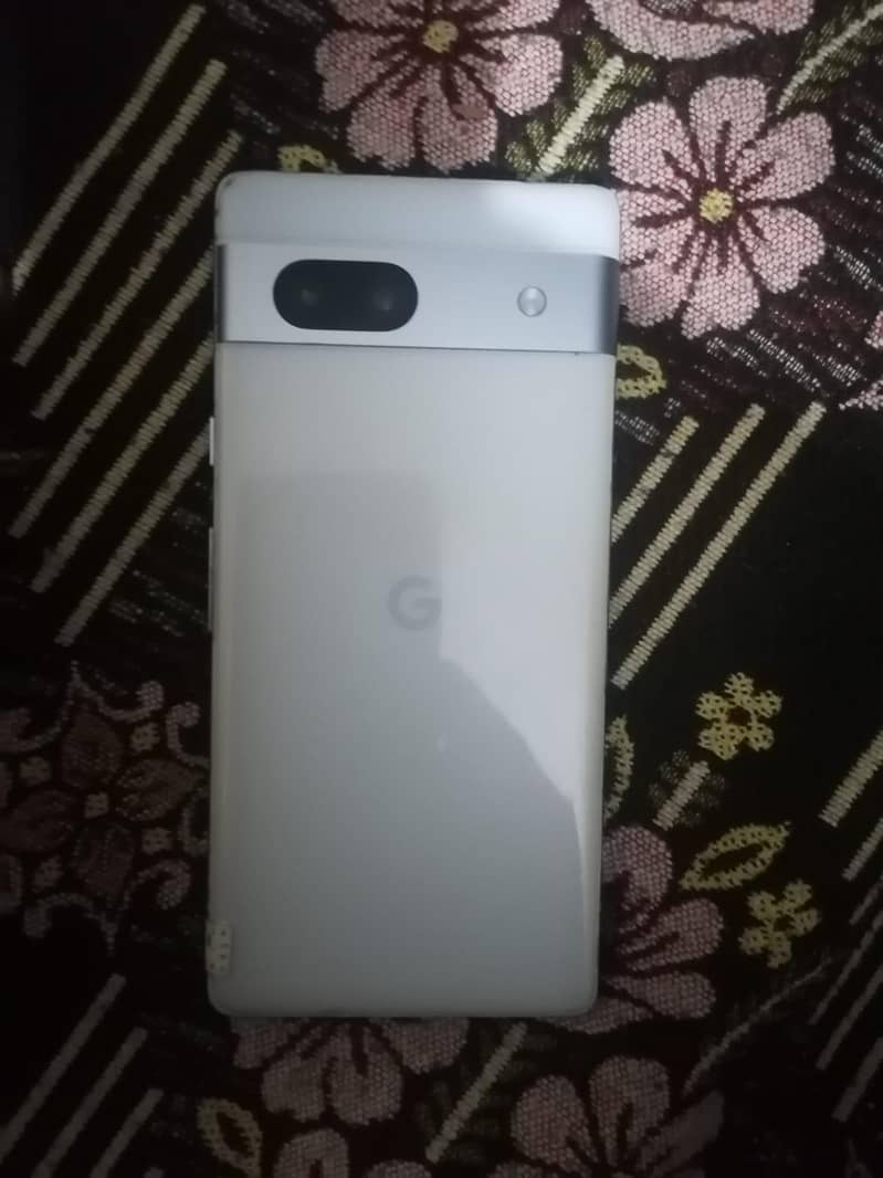 Google Pixel 7a 5