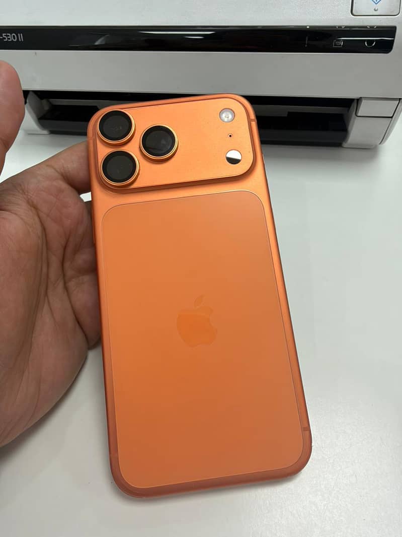 Apple iPhone 17 Pro Max 2