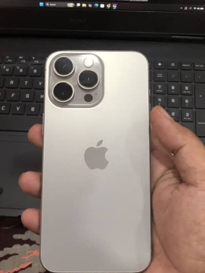 Apple iPhone 15 Pro Max 256GB Natural Titanium LL/A (JV)