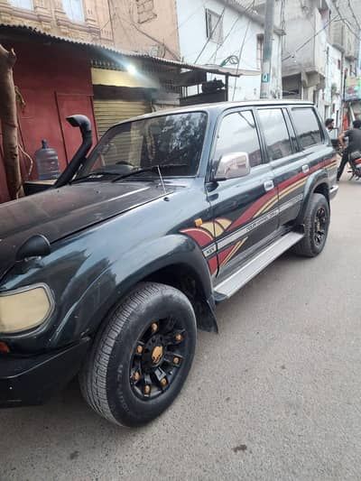 Toyota Land Cruiser 1993/1994 Registered.
