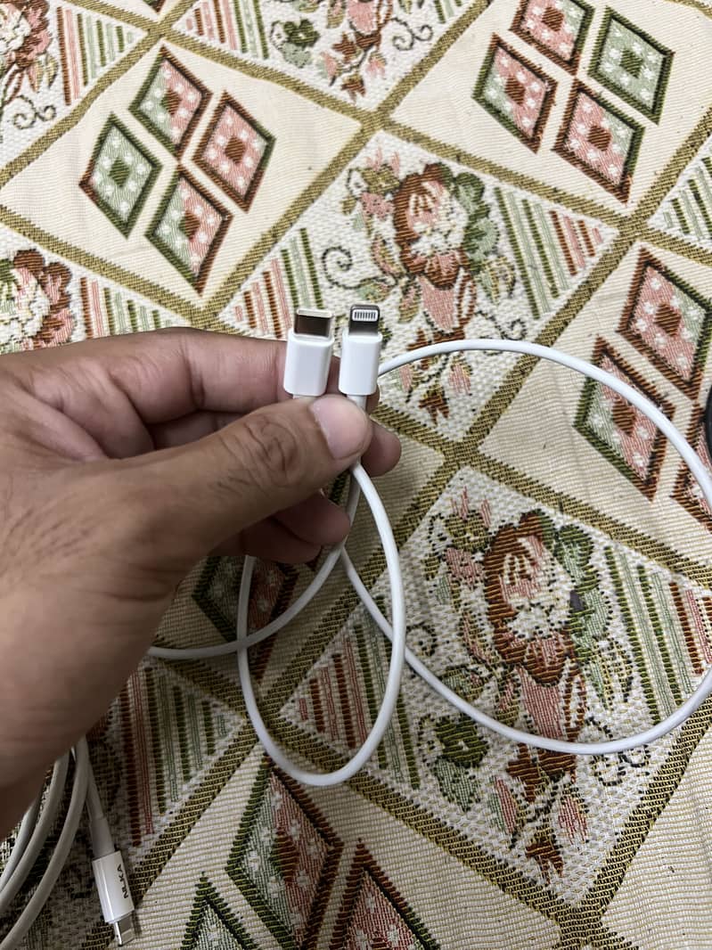 Lightning to type c 2