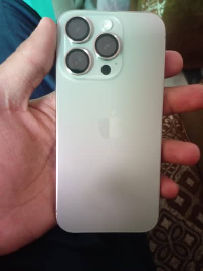 Apple iPhone 15 Pro
