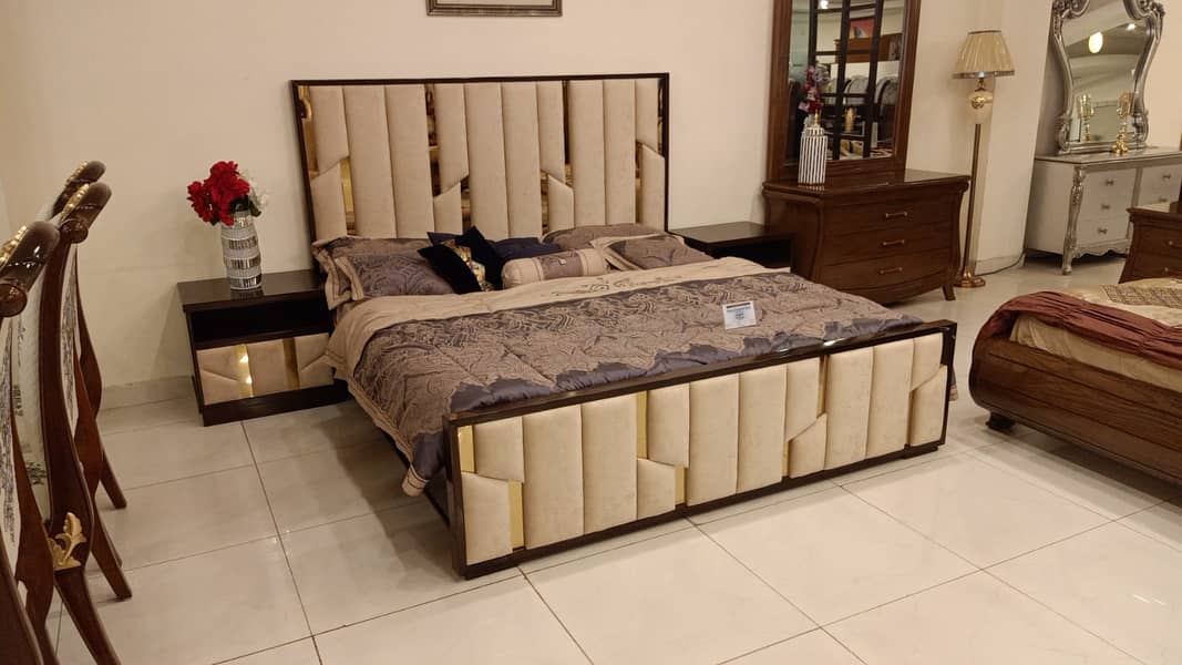 Bad Set Bad Modern & Luxurious Bedroom Sets Bad Bad Bad  Side Table 1