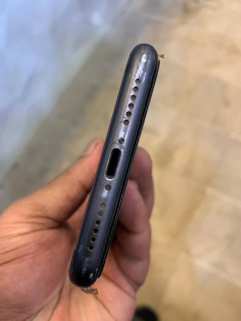 Apple iPhone 11 2
