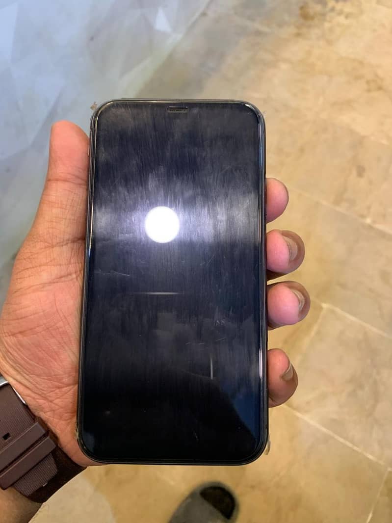 Apple iPhone 11 6