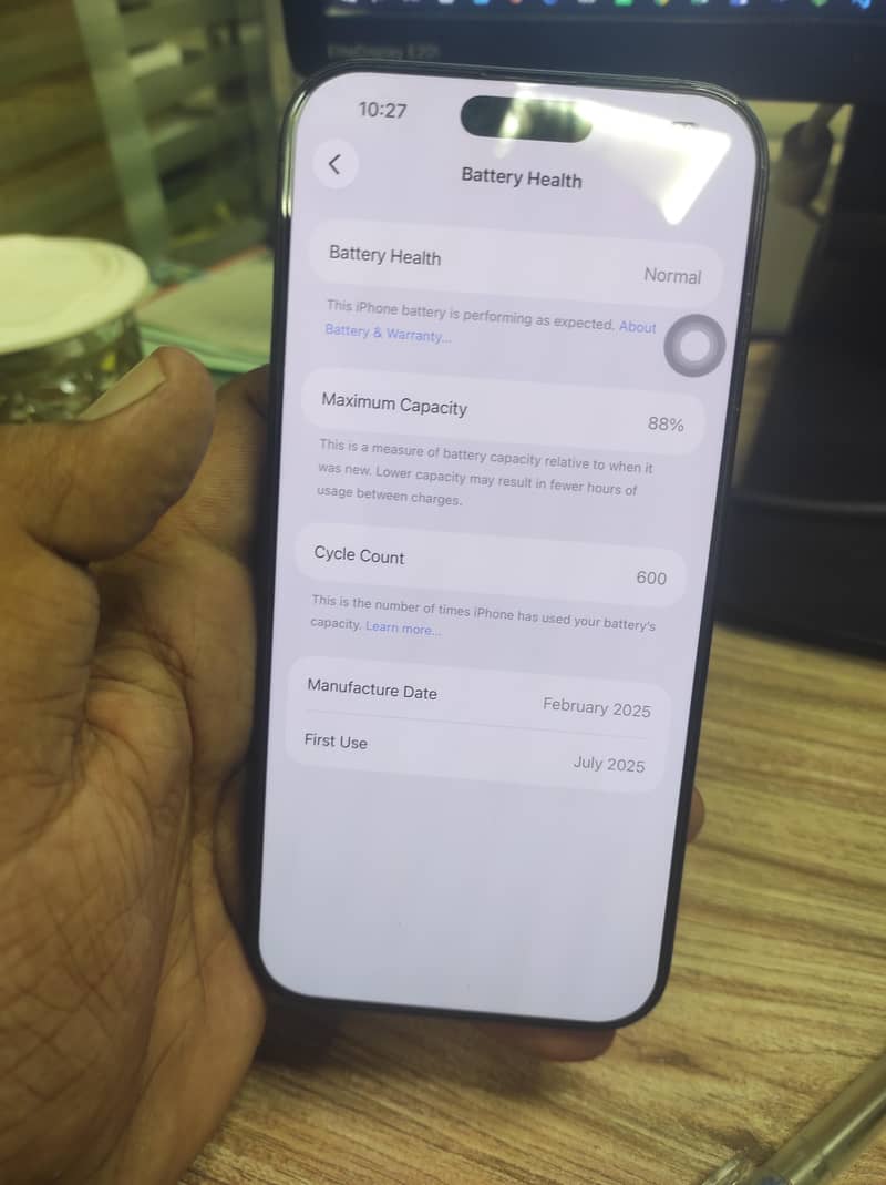 Apple iPhone 16 Pro Max 0