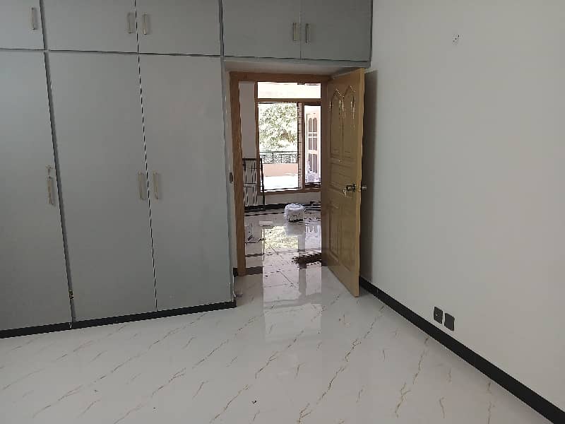 G9/1,40*80,Upper Portion Available 2