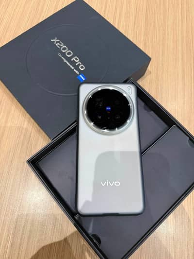 Vivo x200 Pro pta approved urgent sale wtp 0329=70461800