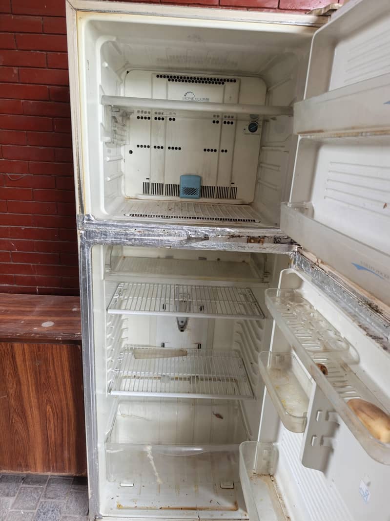 Dawlance fridge 3