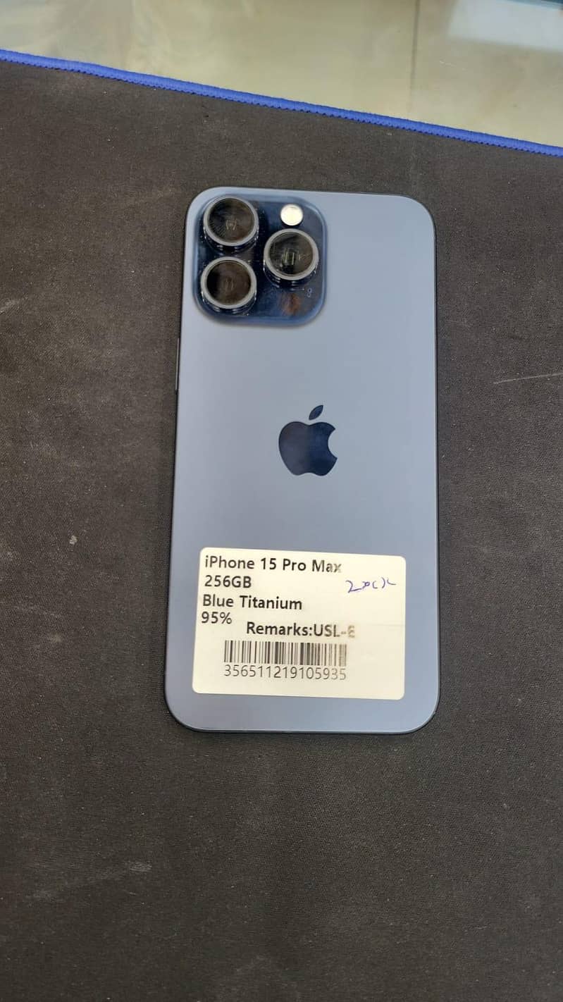Apple iPhone 15 Pro Max 0