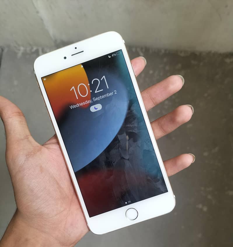 Apple iPhone 6S Plus 3