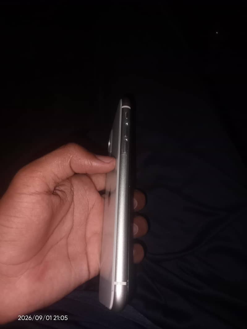 Apple iPhone 11 1