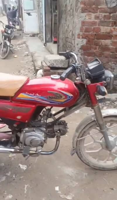 United 100 cc