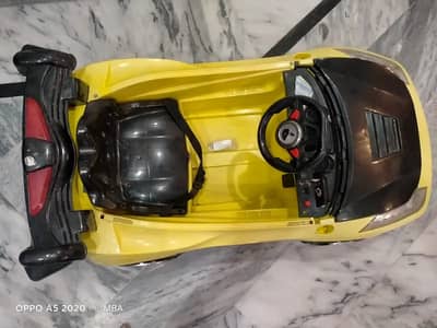 Porsche shaped - Electric Car for Kids in good condition