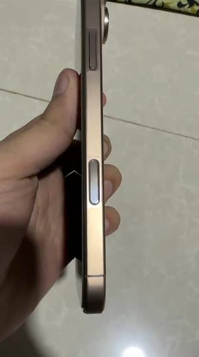 Apple iPhone 16 Pro Max JV