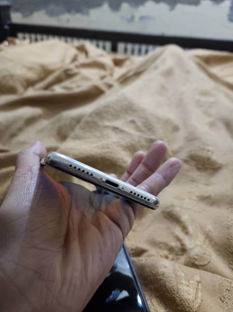 Apple iPhone X 1