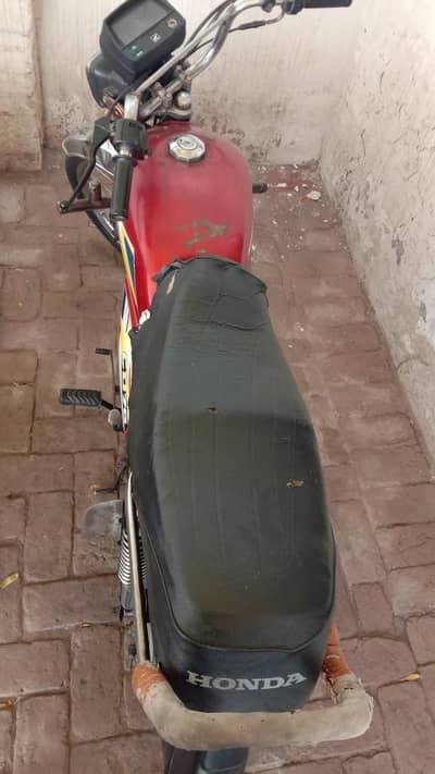 bike all OK hy copy leter nhi hy istam I'd card copy pichla shak damag