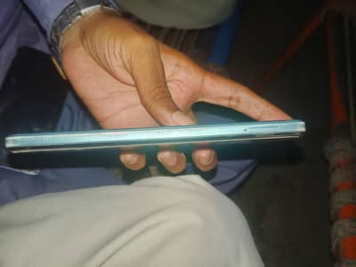 Itel A60s all ok 4+4/128 with box charger good condition