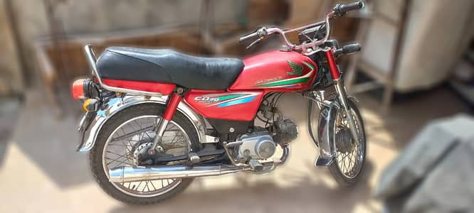 Honda CD 70 2016 used 9/10 condition