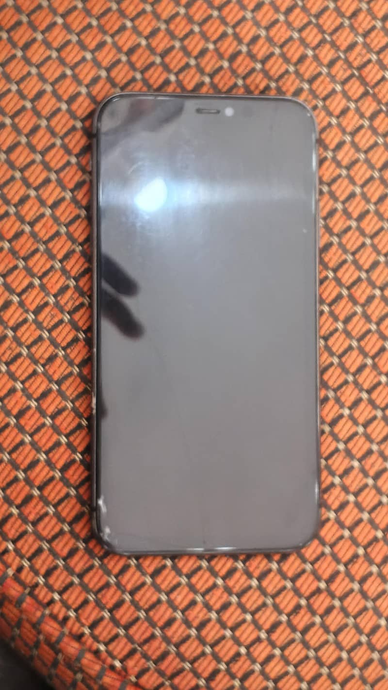 Apple iPhone 11 0