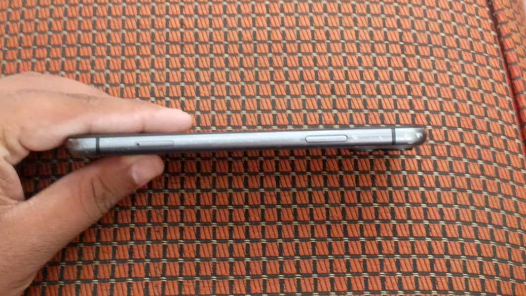 Apple iPhone 11 2