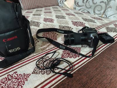 Canon 1100D Dslr camera video photo 75-300 lens  03025271768 WhatsApp