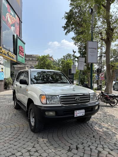 Toyota Land Cruiser 105 2002