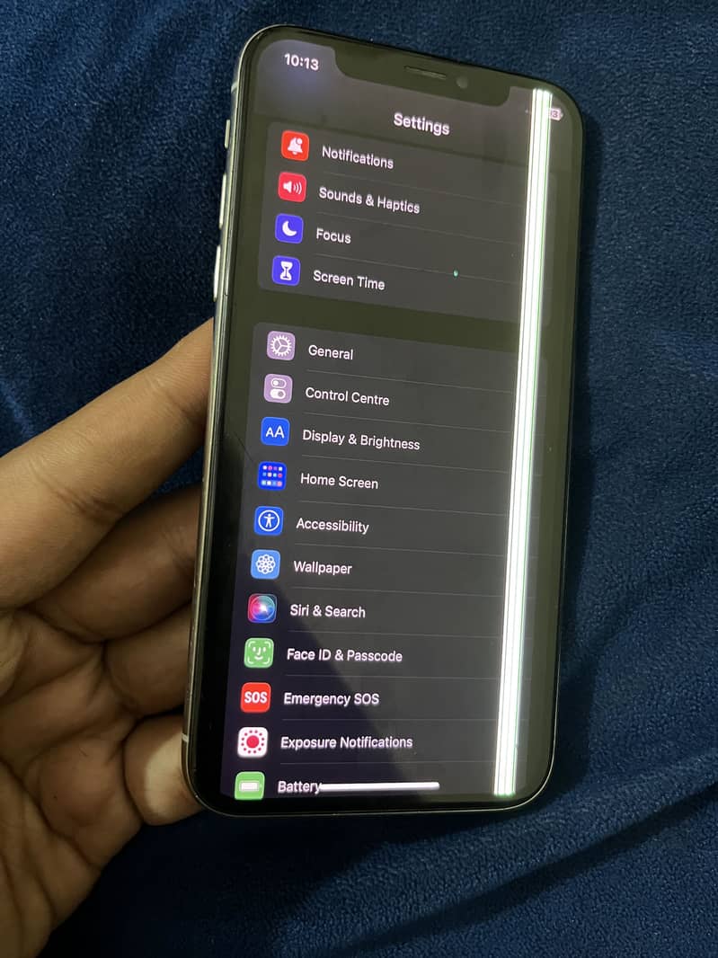 Apple iPhone X 4