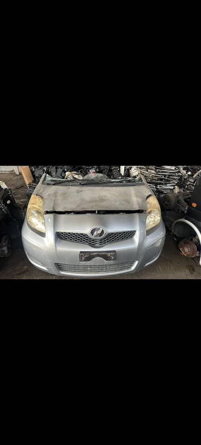 Toyota vitz bumper or body pahts