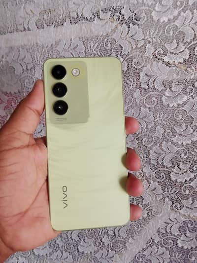 Vivo Y100