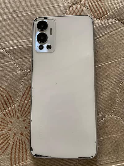 Infinix Hot 12