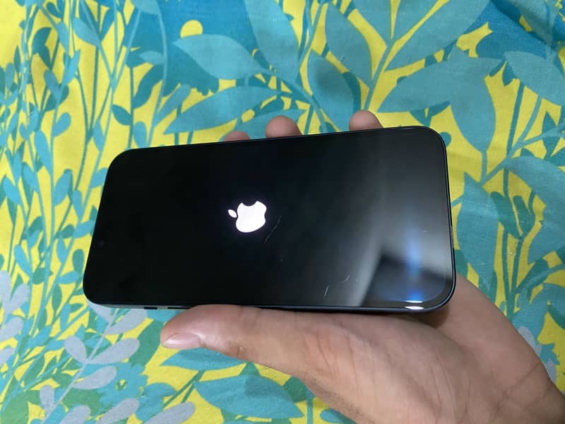 iPhone 14 condition 10/10 6