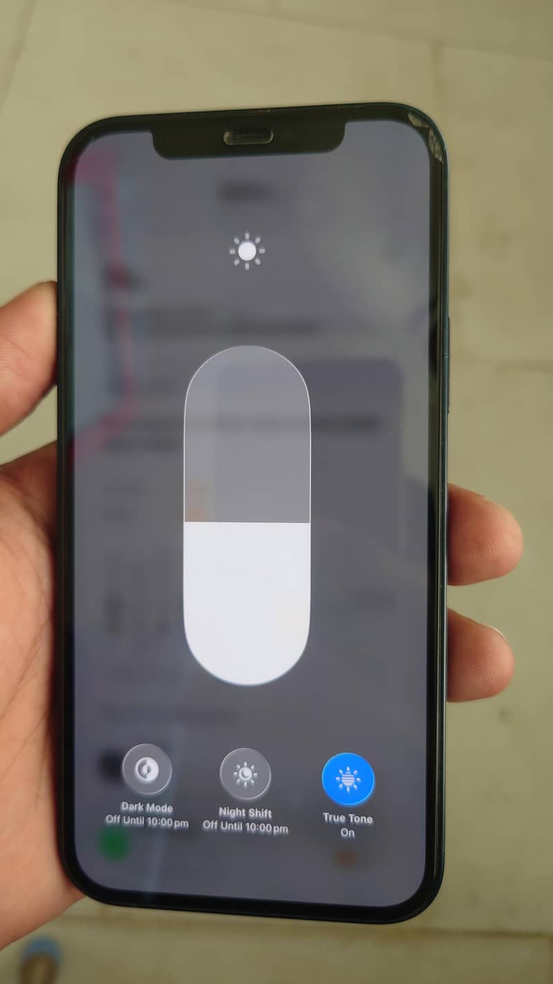 Apple iPhone 12 6
