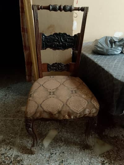 6 Seater Dining Table for sale