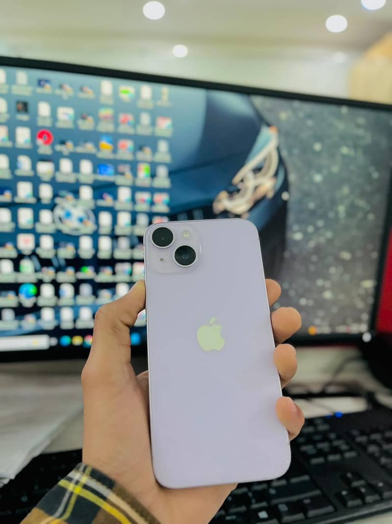 Apple iPhone 14 4