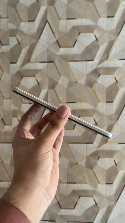 OPPO f17 (8+3/128GB)