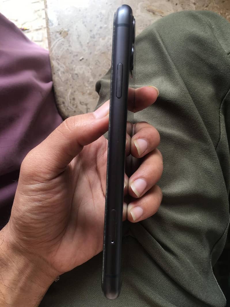 Apple iPhone 11 1