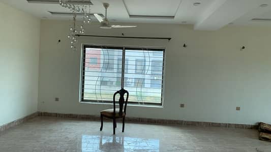 1 KANAL UPPER PORTION FOR RENT IN E BLOCK